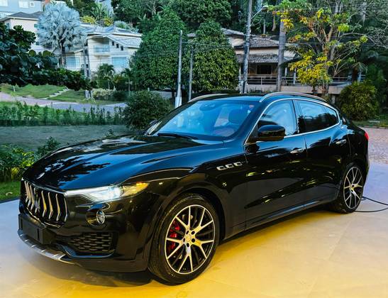 MASERATI LEVANTE 3.0 V6 TURBO GASOLINA S Q4 AUTOMÁTICO